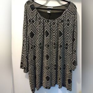 Catherines Black and White Top, Geometric Patten